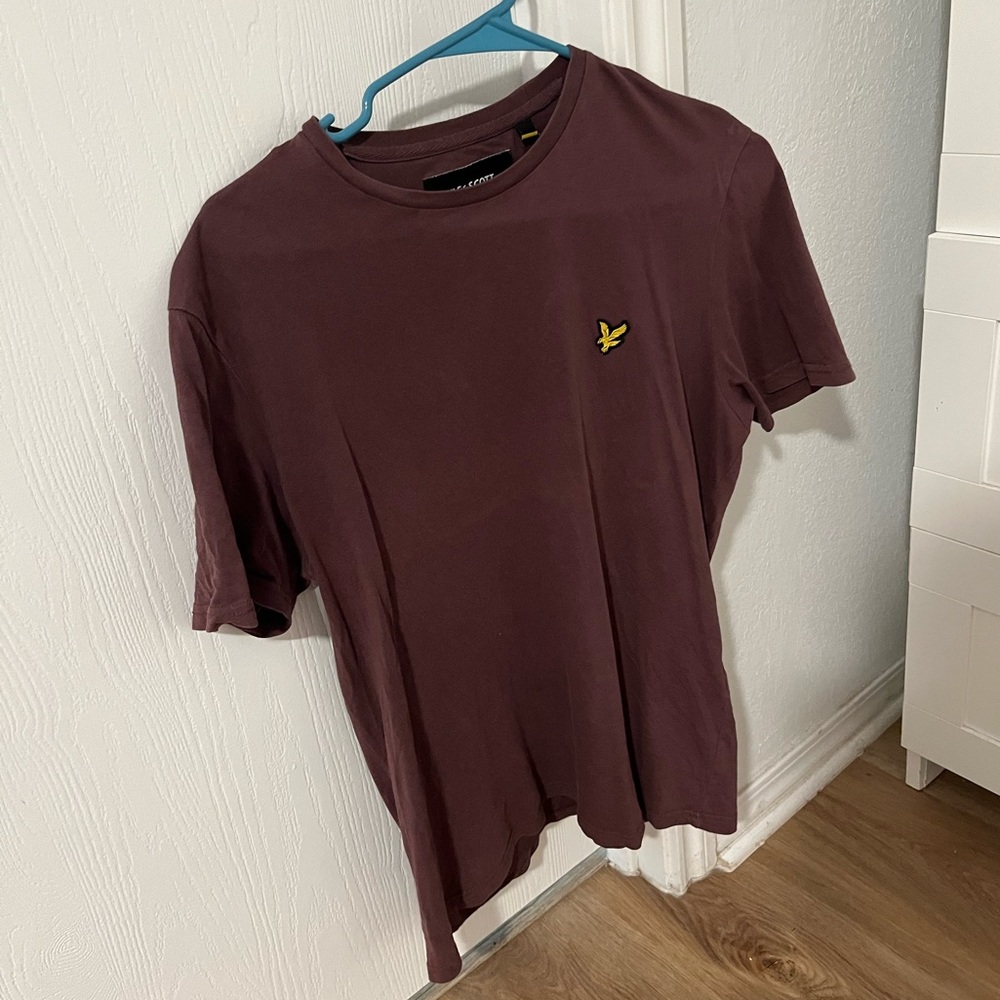Lyle & Scott Men's Maroon T-Shirt